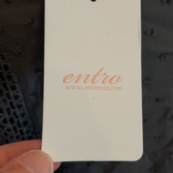 Entro usa, M, gray modern does vintage lace top - Picture 7 of 8